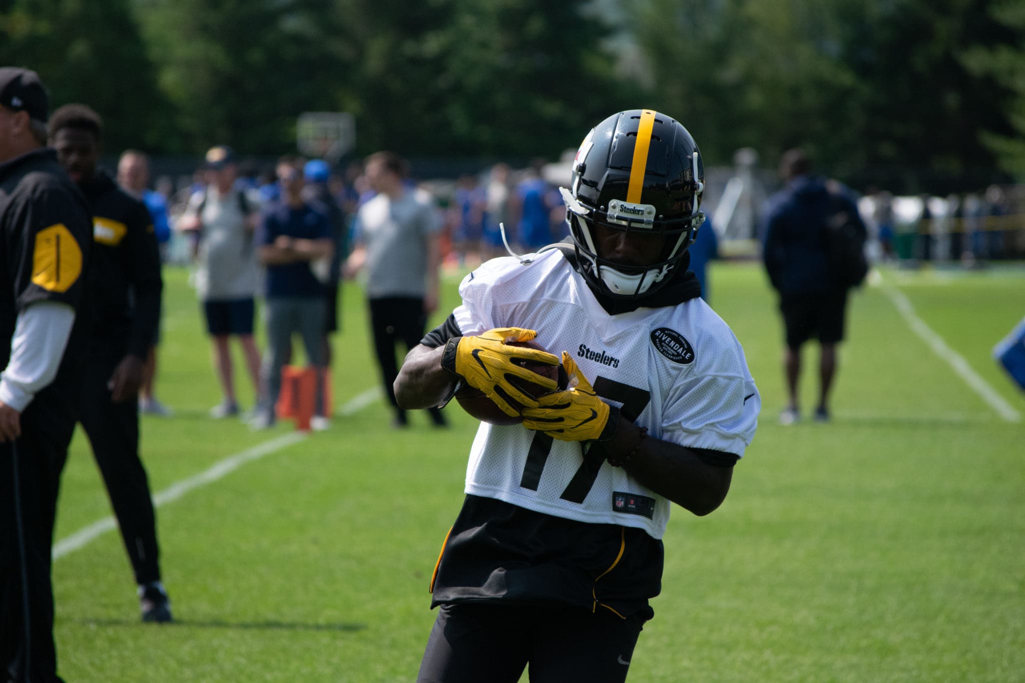 Pittsburgh Steelers come off bye for rare road meeting with Los Angeles  Rams – Winnipeg Free Press