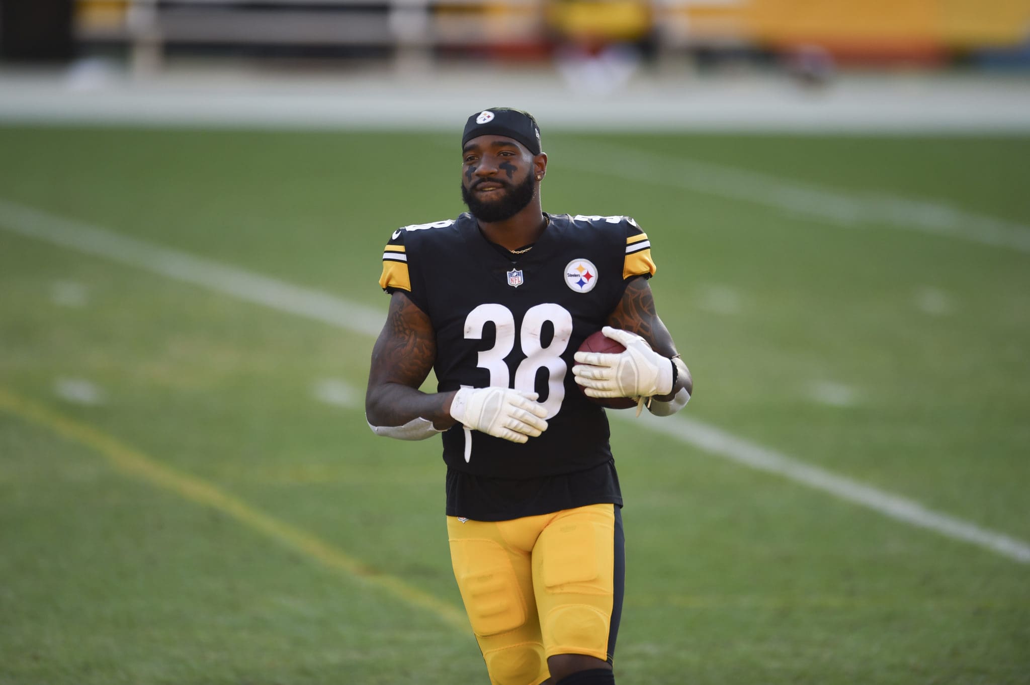 Steelers would be wise to trade RB Jaylen Samuels right away