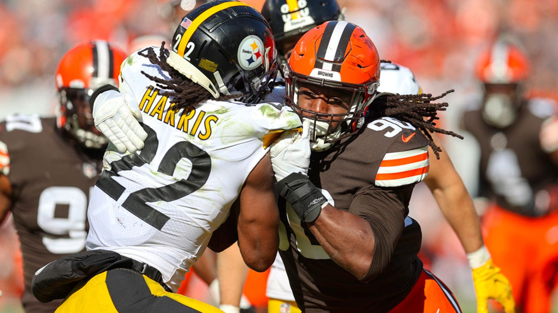 Browns Injury Report: Clowney, Winovich, James Out Vs. Steelers