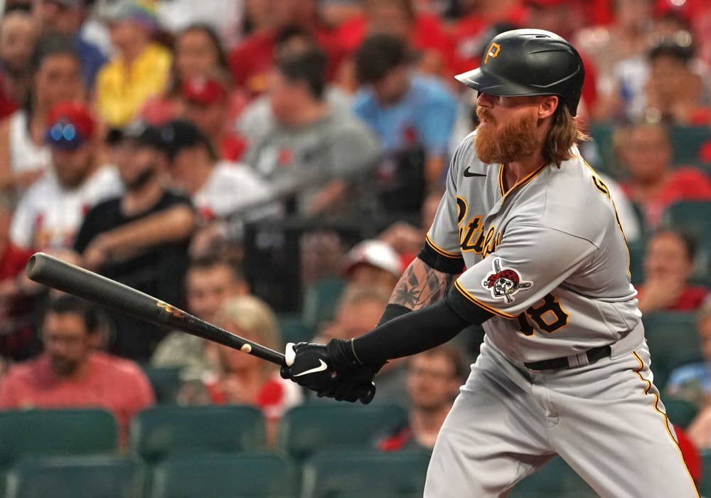 Hayes homers, Pirates two-hit Cubs in opener