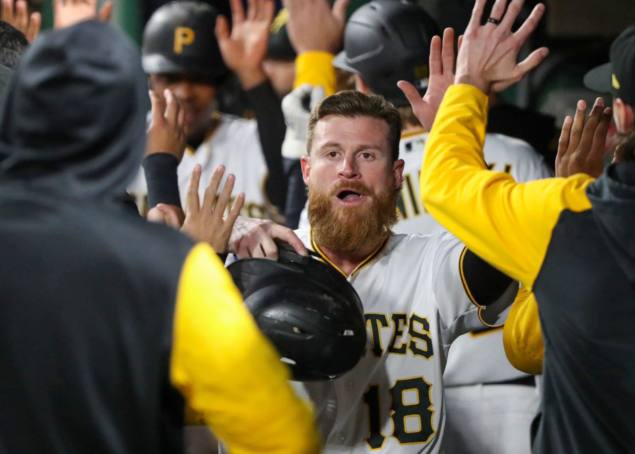 Pirates hit 4 homers to beat Brewers 8-6, win series