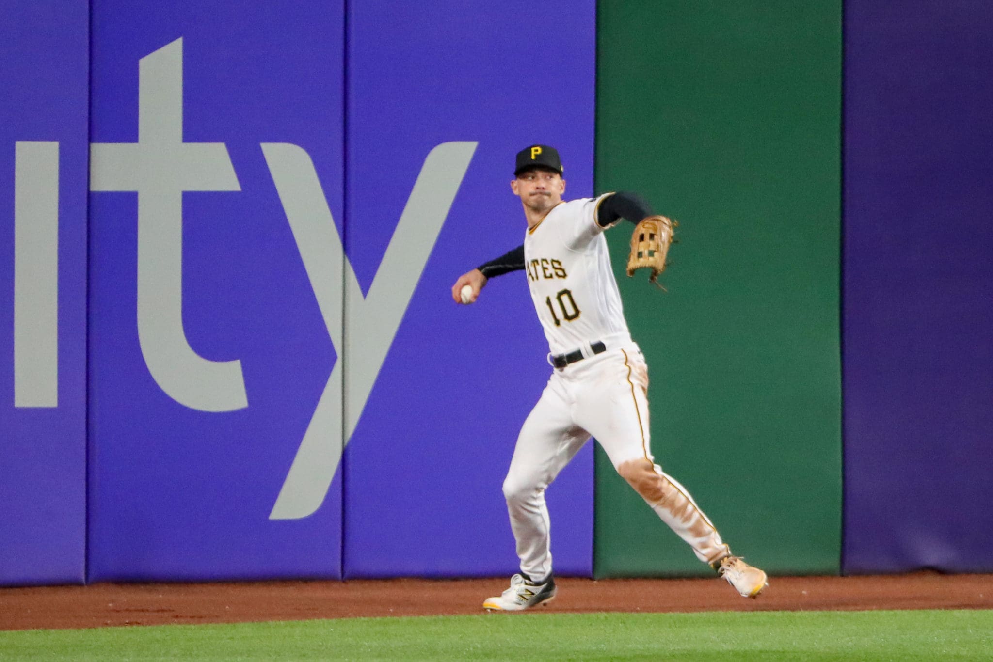 Pirates' Reynolds looks to back up breakout season