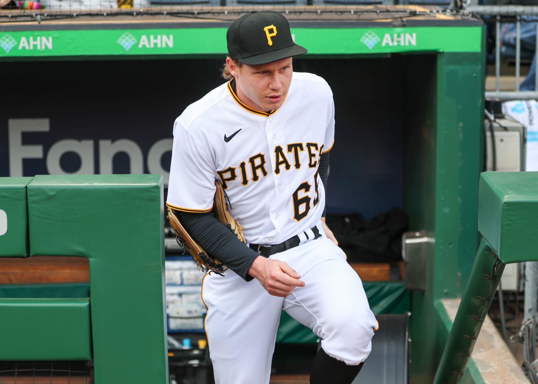 Oneil Cruz Undergoes Surgery; Pirates Anticipate Return in Four Months -  Pirates Prospects